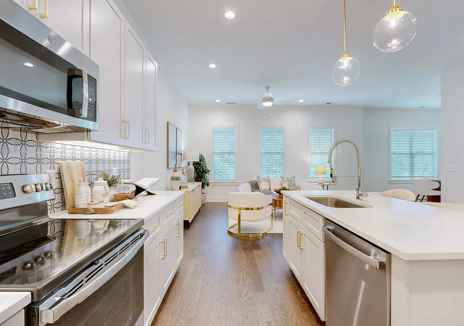 New 3/2.5 Townhome in Downtown Franklin, TN (pet friendly)! — Photo 3