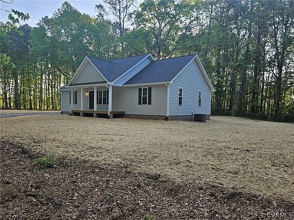 5th image of 8441 S Amelia Ave