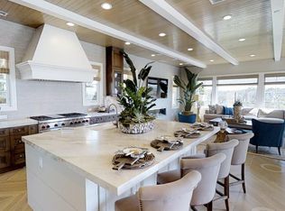100 Clear Fls, Irvine, CA 92602