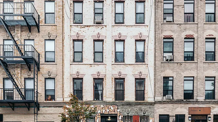 Rented by Nooklyn NYC LLC | media 21