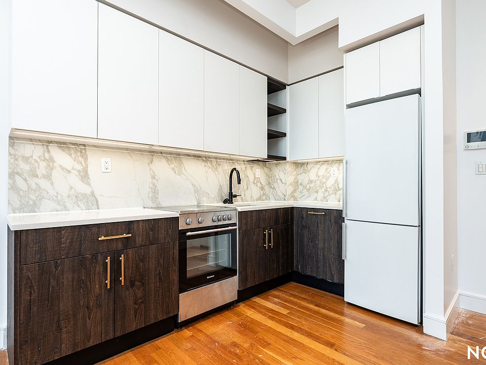 1st image of 321 Wythe Ave #1807