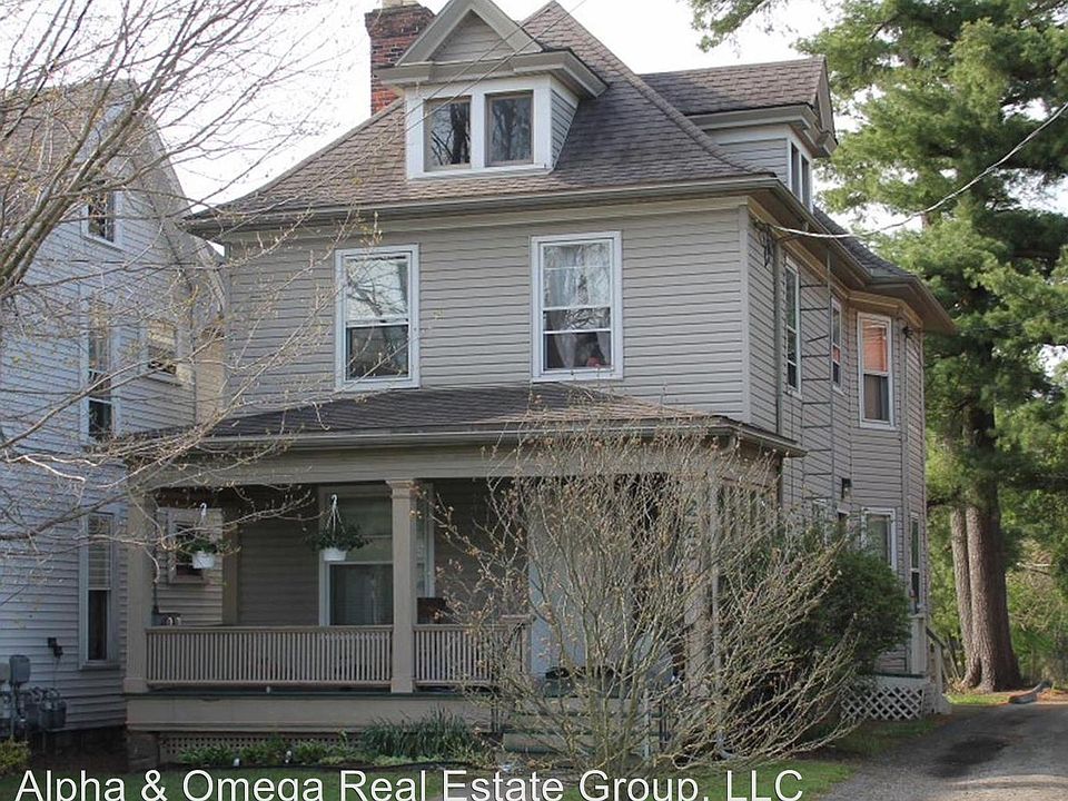1st image of 259 Marion Ave APT 4