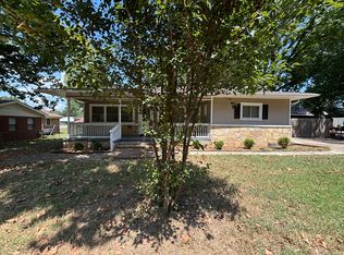 304 E Locust St, Cabot, AR 72023