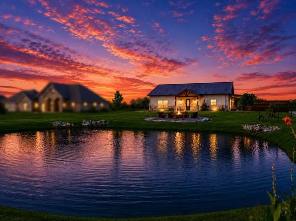 620 Ewing Rd, Ferris, TX 75125