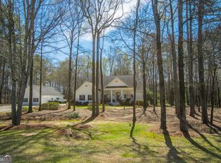 2669 Bay Ridge Dr, Loganville, GA 30052