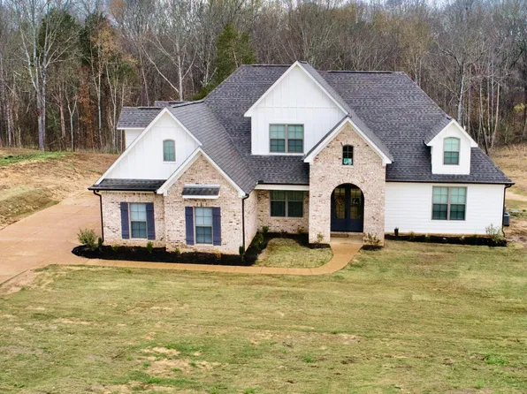 165 Byhalia Creek Farms Rd E, Byhalia, MS 38611