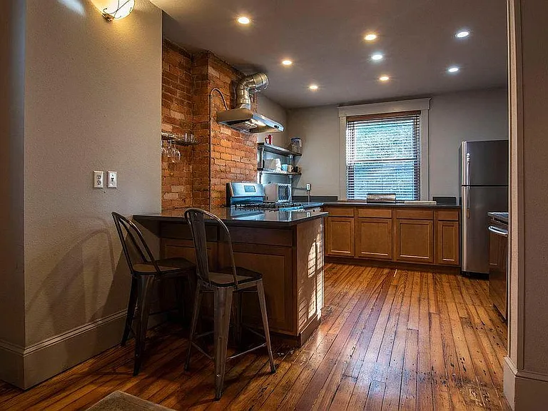 3484 Vine St #2 — Photo 2