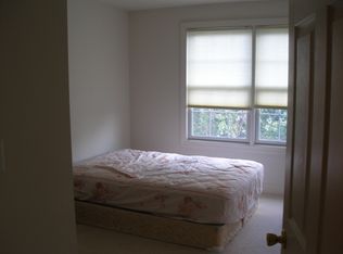 8 Debruyle Ct, Hawthorne, NJ 07506