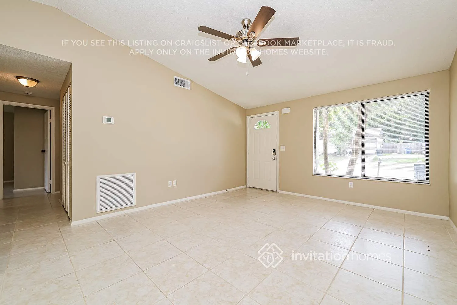 1220 Piney Branch Cir Valrico, FL 33594 — Photo 3