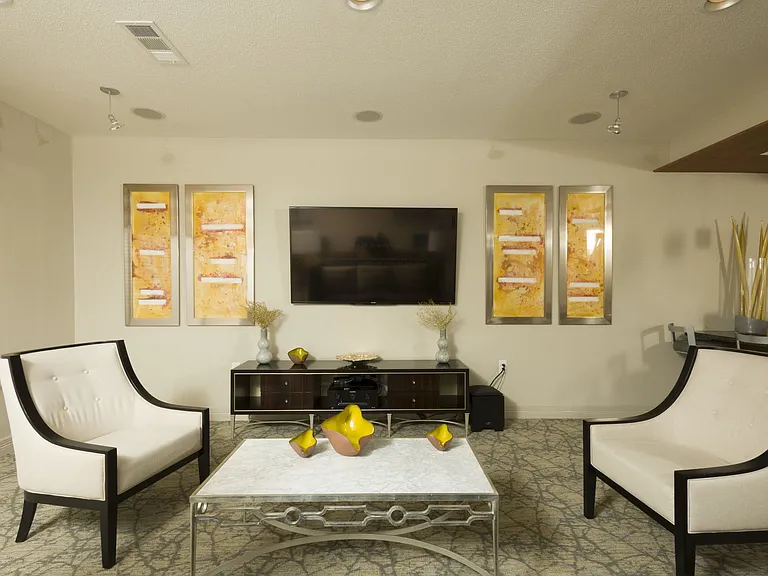 Deerwood Apartments — Photo 20