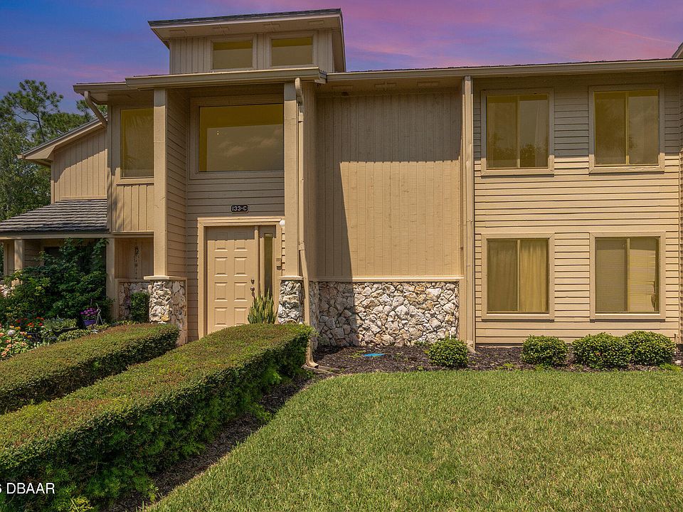 1st image of 133 Blue Heron Dr APT C
