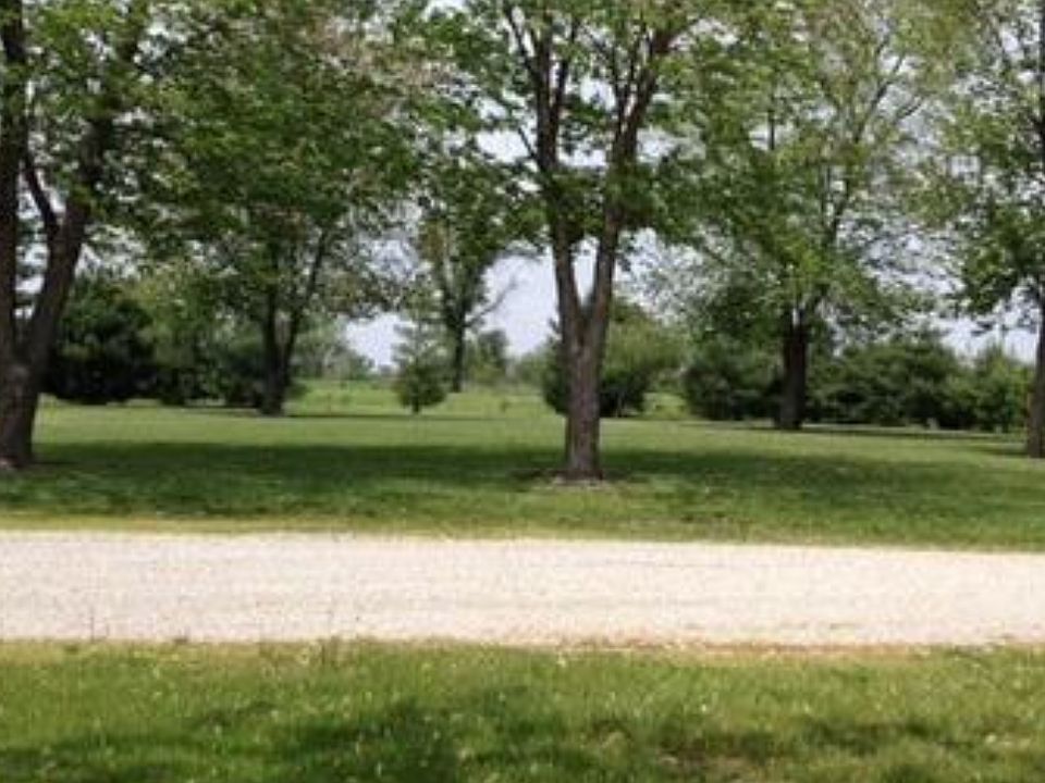 2nd image of 6 Brandon Ln