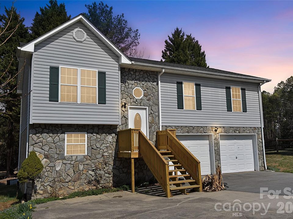 1st image of 151 Cedar Valley Rd