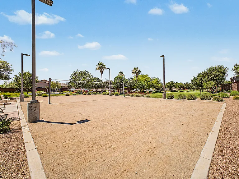 1360 W Joshua Tree Ave — Photo 33