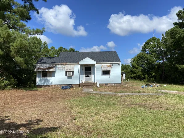 980 Hibbs Rd, Newport, NC 28570