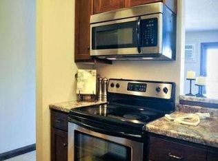 246 Morse Ave #206, Excelsior, MN 55331