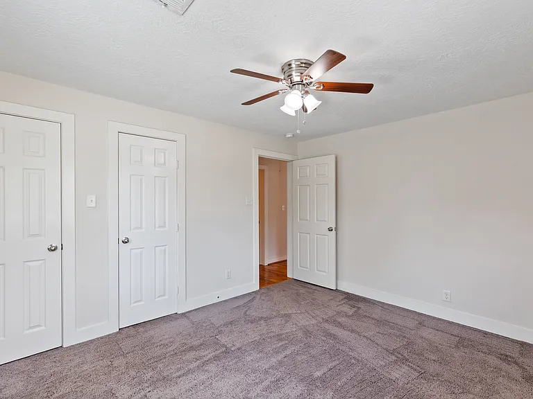 1305 Idylwild St — Photo 13