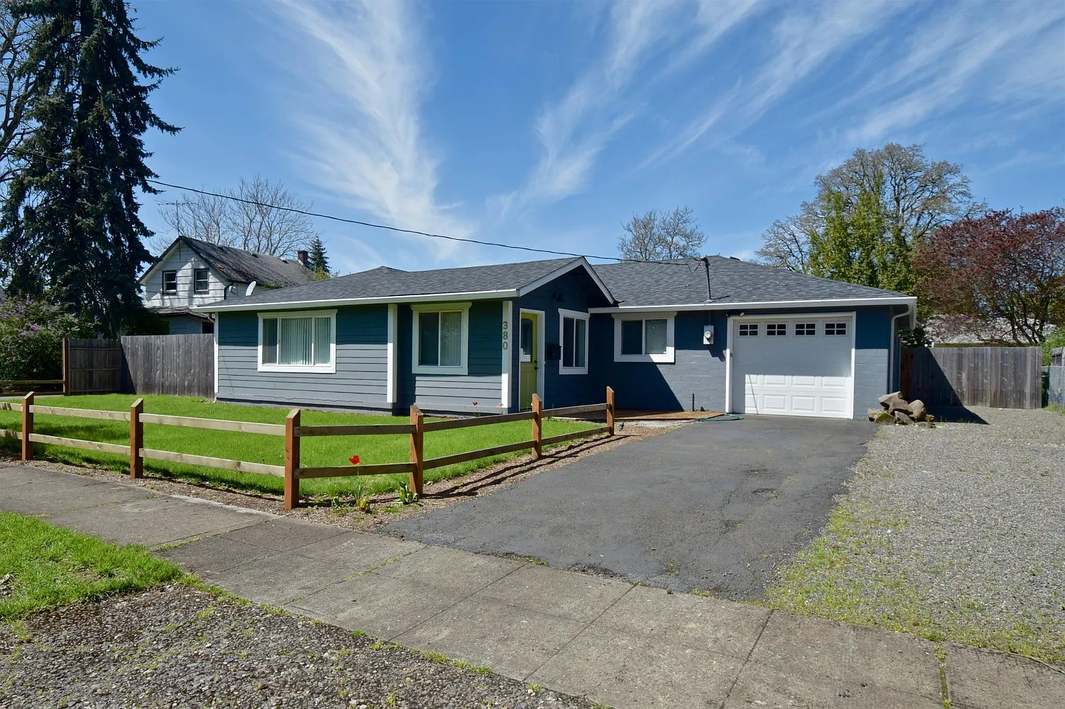 380 W Fairfield St photo 1