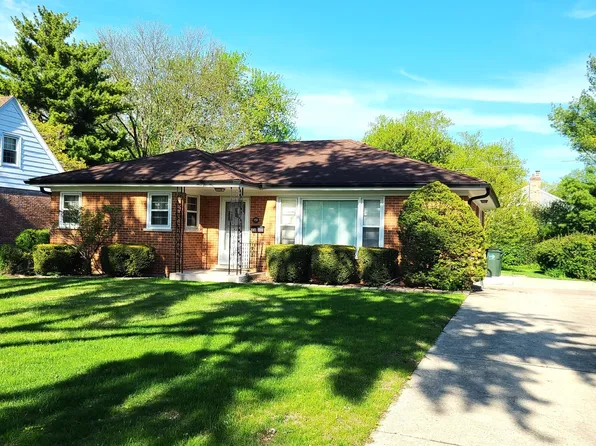 151 S Greenwood Ave, Palatine, IL 60074