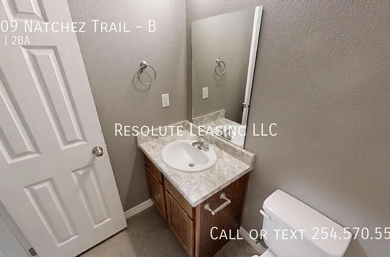 1409 Natchez Trl #B — Photo 18