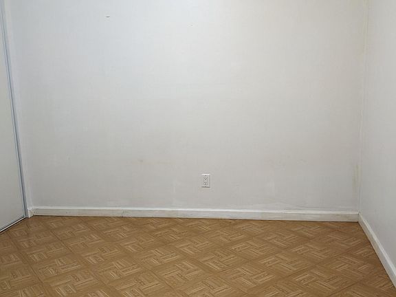 5th image of 425 Garfield St