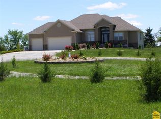 27440 Clover Dr, Sedalia, MO 65301