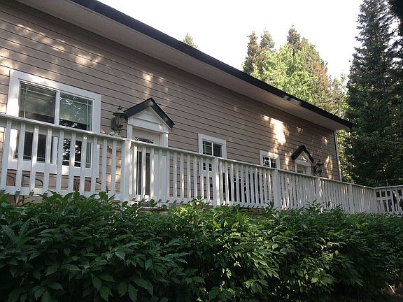 Deck on 3 sides