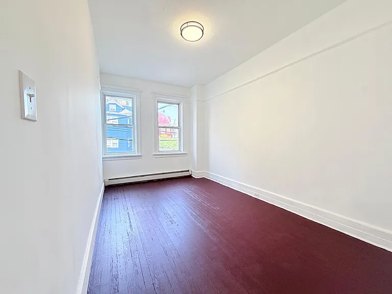 70 Tonnelle Ave #12E — Photo 3