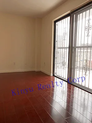 Rented by Kinyu Realty | media 25