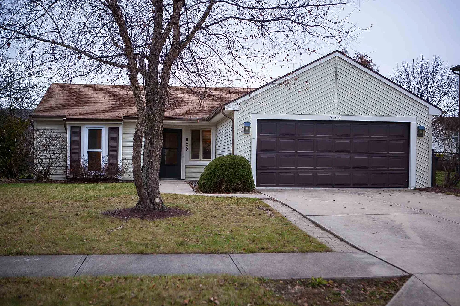 920 May Pl photo 1