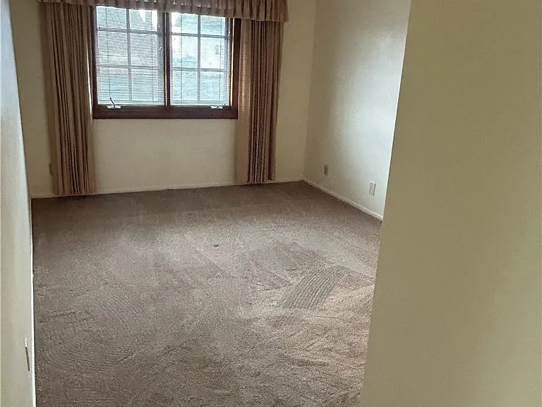 926 W Alfred Pl — Photo 12
