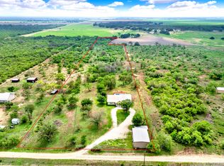 1173 CR 421, Hondo, TX 78861