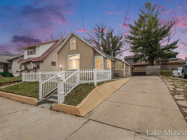 643 Delaware St SE, Grand Rapids, MI 49507