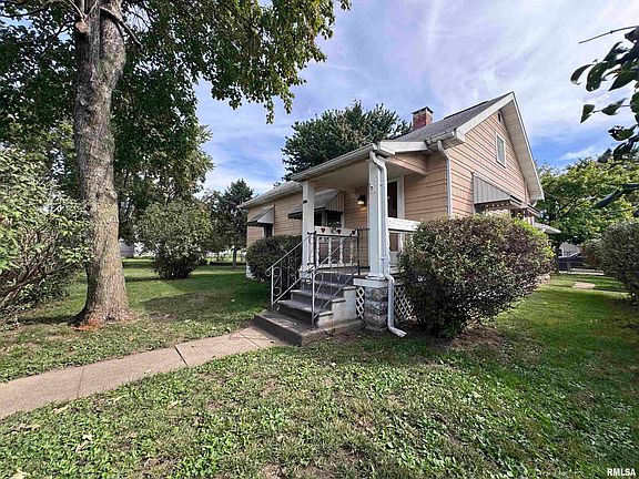 2nd image of 200 3rd St