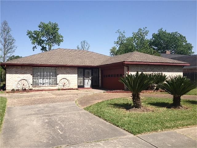 1st image of 7726 Antoine Dr