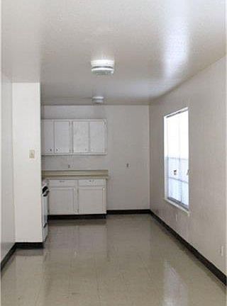 2nd image of 779 W Mayfield Blvd