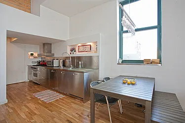 Sold by Avenue Sotheby's International Realty