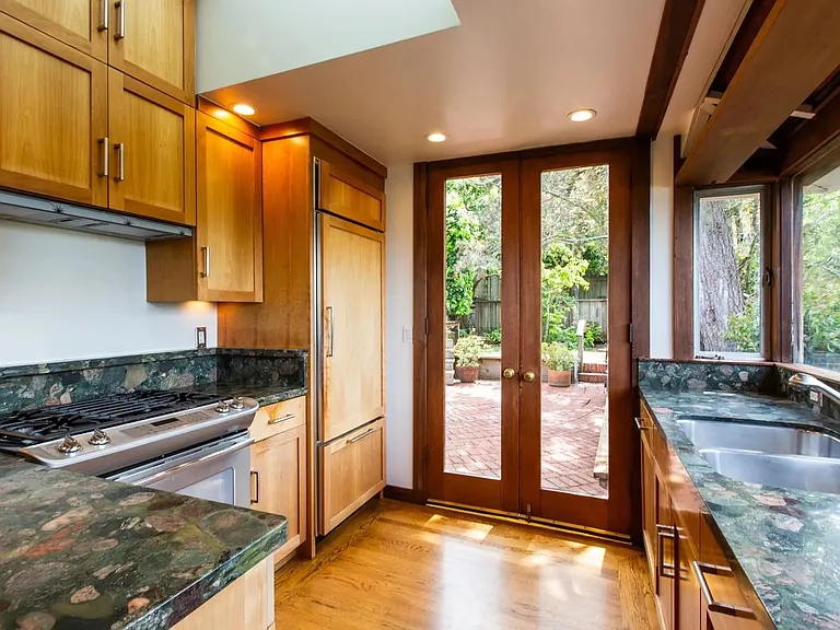 29 Glen Dr — Photo 23