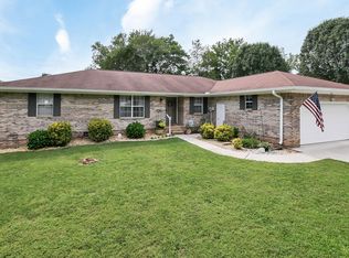 77 Sarah Lynn Ln, Fort Oglethorpe, GA 30742