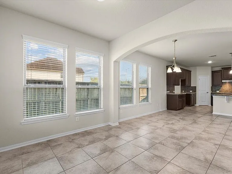 2246 Oakleaf Trail Ln — Photo 12