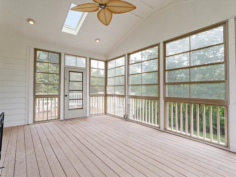 106 Grannon Ct — Photo 47
