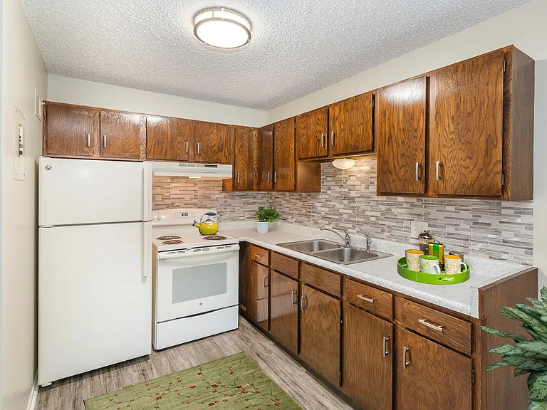 Bunnell Apartments — Photo 12