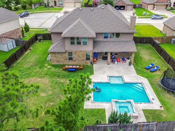 14209 S Crater Lake Court, Conroe, TX 77384