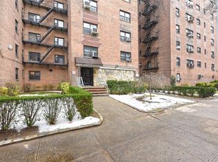3131 138th St, Flushing, NY 11354