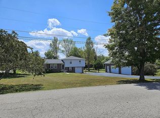 355 Smith Ln, Berea, KY 40403