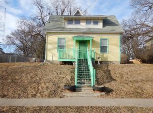 715 W Van Buren St, Centerville, IA 52544