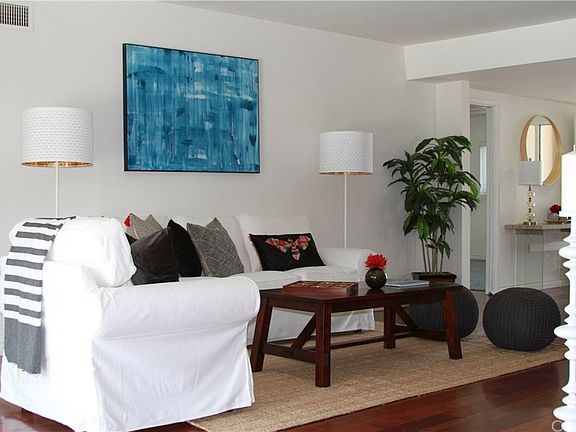 5th image of 6047 Wilkinson Ave