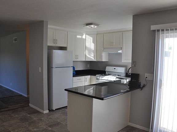 2nd image of 734 Webster Dr