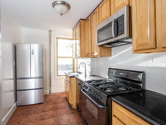 Rented by City Connections Realty | media 17