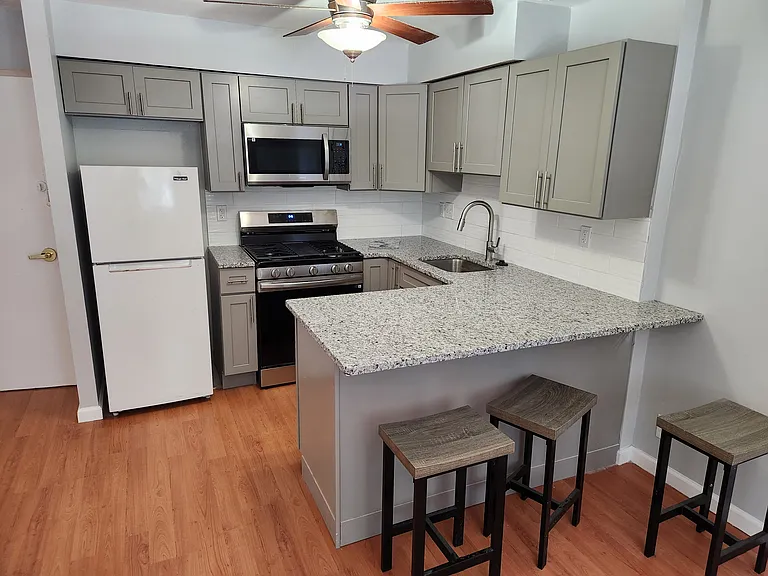 300 Byberry Rd #103 — Photo 1